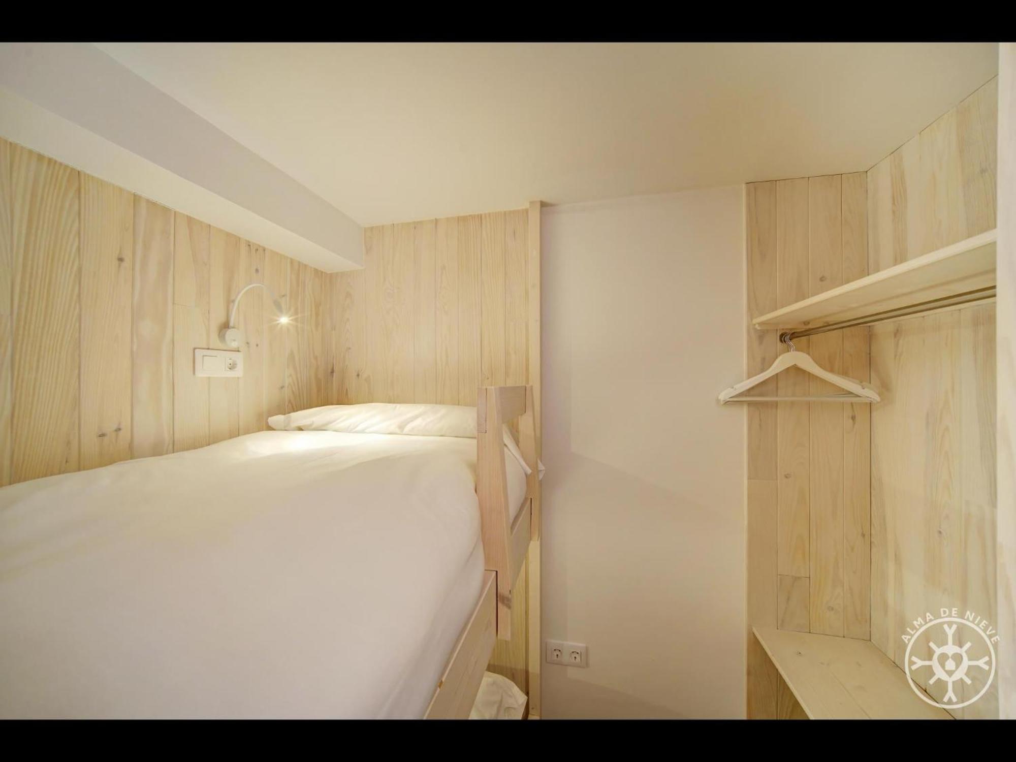 Orri En Baqueira Apartment Naut Aran Ngoại thất bức ảnh