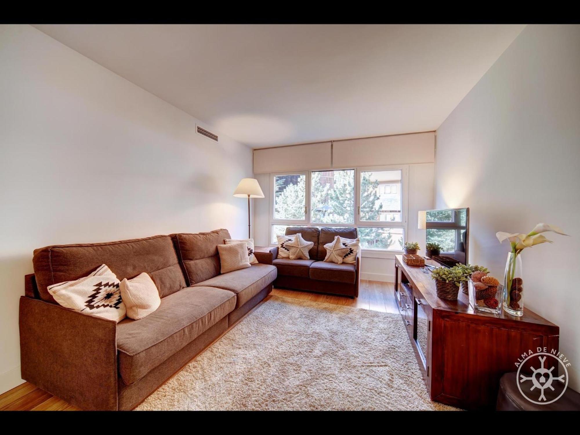 Orri En Baqueira Apartment Naut Aran Ngoại thất bức ảnh